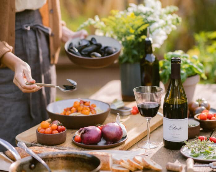 Etude Taste Linguine Mussel being placed